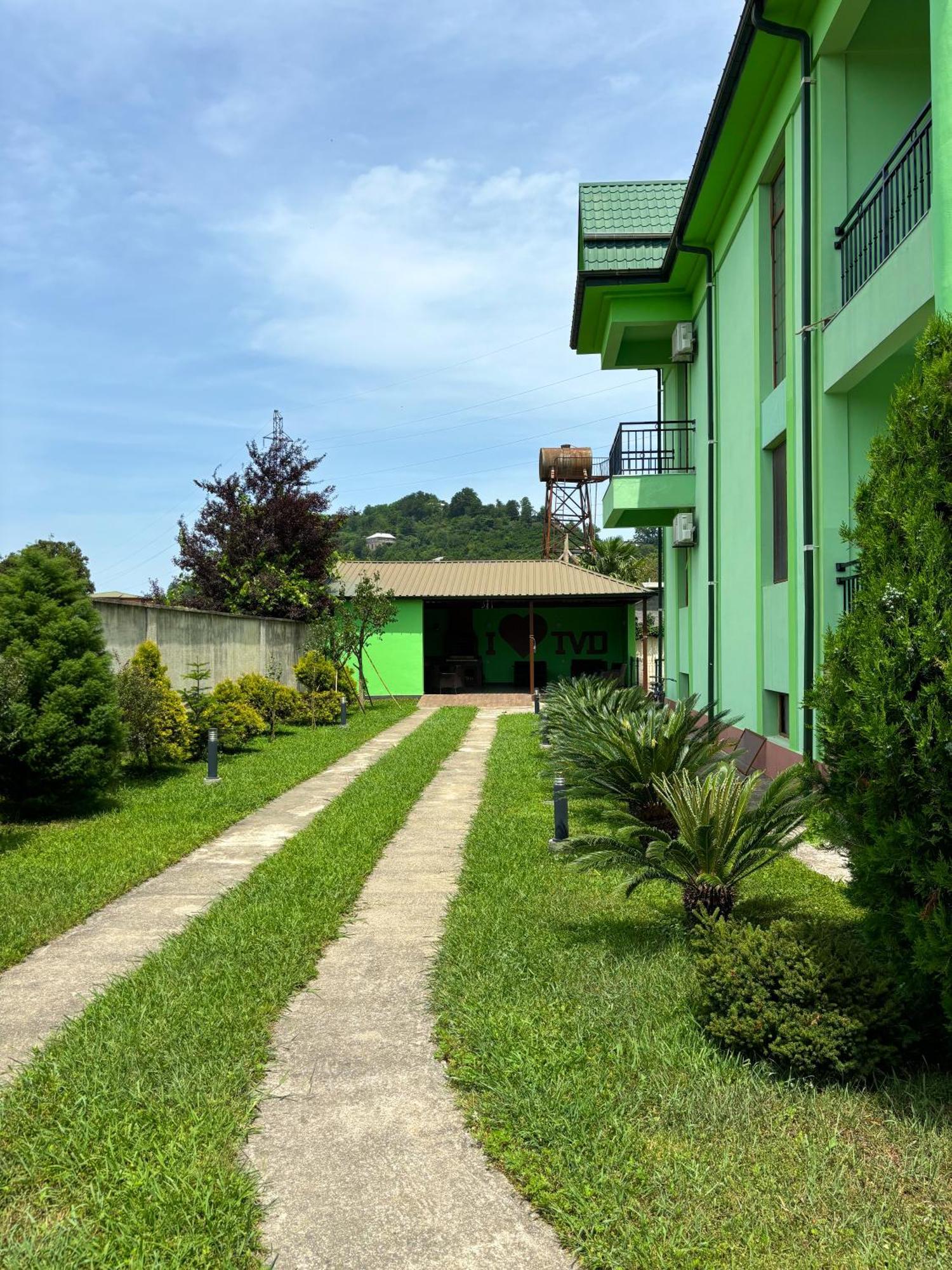 Villa Qero บาทูมิ ภายนอก รูปภาพ